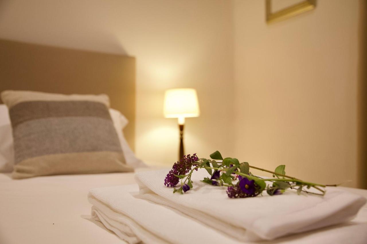 Montalma Bed & Breakfast Мончик Екстериор снимка